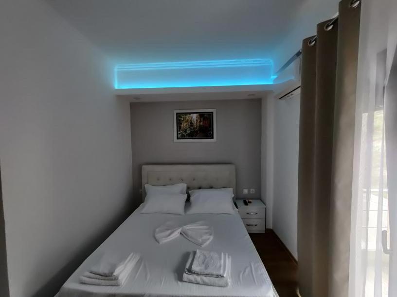 Unique Hotell Gramsh Exteriör bild